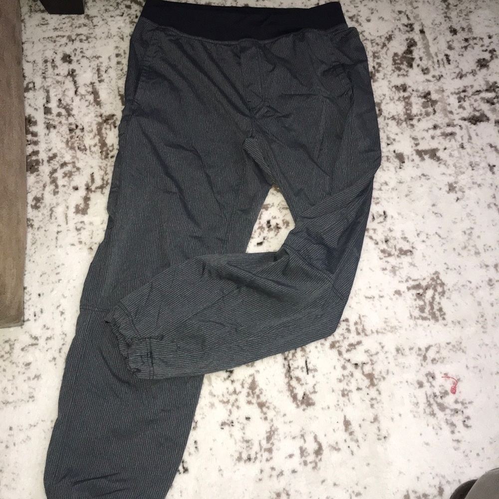 Men’s Lululemon jogger